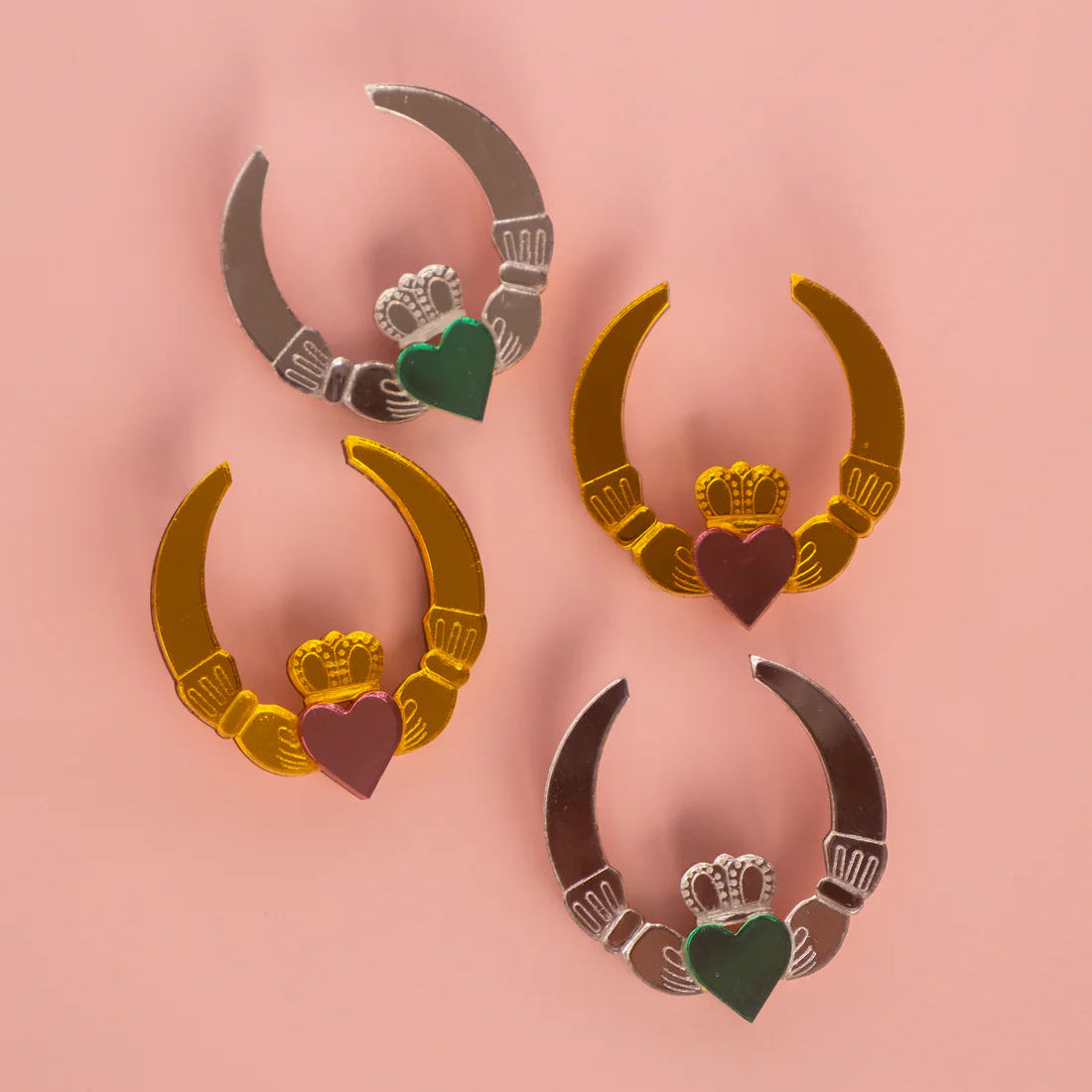 Cuteryko's claddagh stud earrings